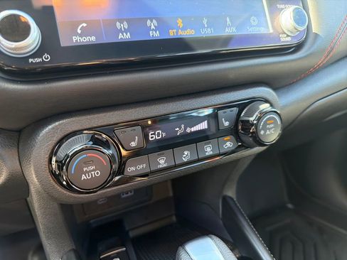 Used 2024 Nissan Kicks SR w/ SR Premium Package image 35