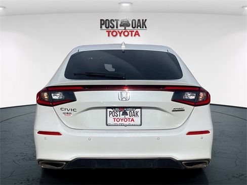 Used 2022 Honda Civic Sport Touring image 6