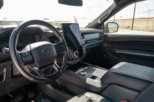 Certified 2024 Ford Expedition Platinum RWD image 16