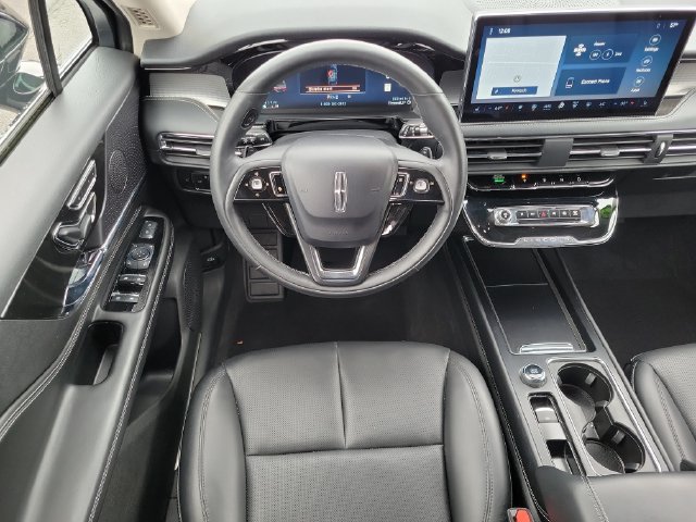 Used 2023 Lincoln Corsair AWD w/ Equipment Group 101A image 25
