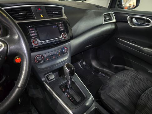 Used 2017 Nissan Sentra SV w/ Style Package image 28