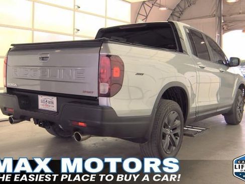 Used 2024 Honda Ridgeline Sport image 5