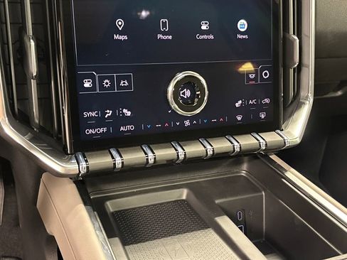 New 2026 GMC Acadia Elevation image 39