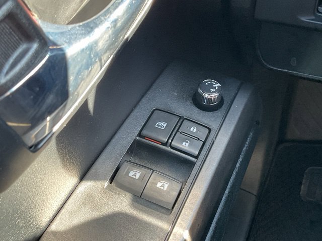 Used 2016 Toyota Tacoma TRD Sport w/ Towing Package RWD image 31