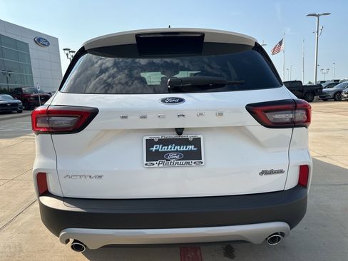Used 2025 Ford Escape Active image 25