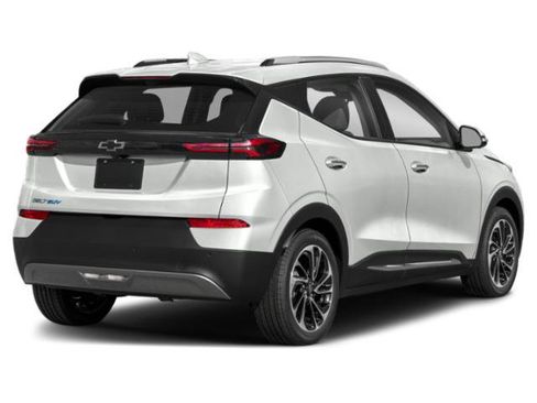 Used 2023 Chevrolet Bolt EUV Premier w/ Sun & Sound Package FWD image 5