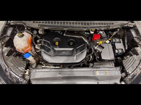 Used 2017 Ford Edge SE image 37