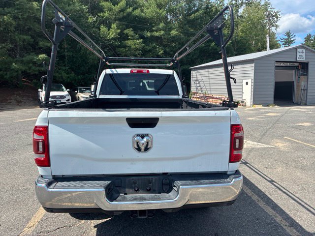 Used 2024 RAM 2500 Tradesman w/ Chrome Appearance Group AWD/4WD image 4
