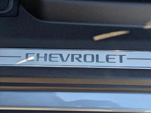 New 2025 Chevrolet Suburban Premier image 17