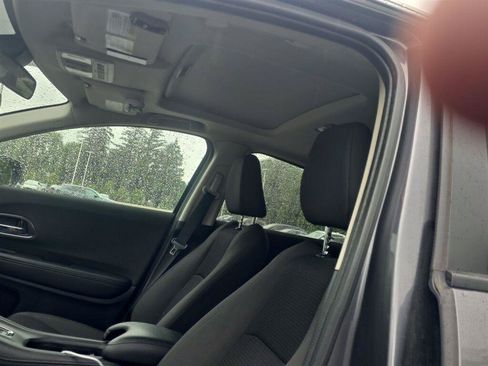 Used 2021 Honda HR-V EX image 10