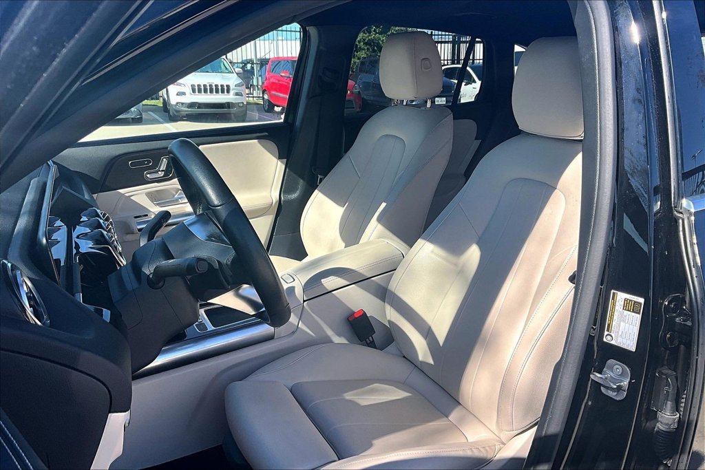 Used 2025 Mercedes-Benz GLA 250 image 29