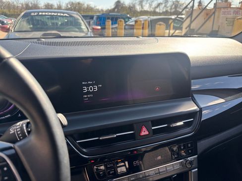 Used 2025 Kia Seltos S image 20