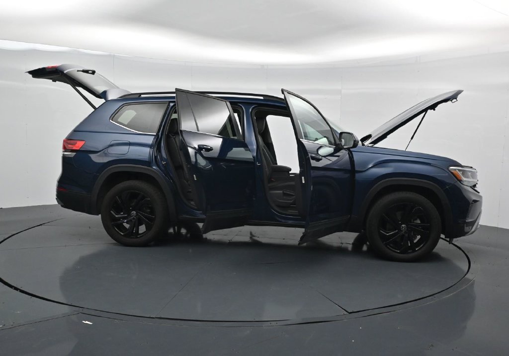 Used 2023 Volkswagen Atlas SE w/ Panoramic Sunroof Package AWD/4WD image 41