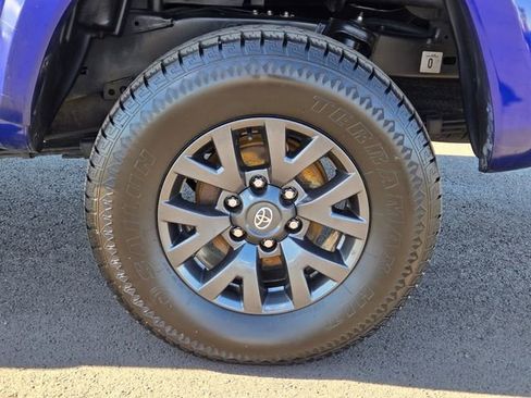 Certified 2023 Toyota Tacoma SR5 image 9