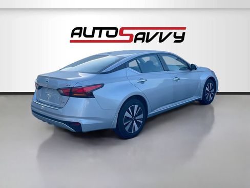 Used 2022 Nissan Altima 2.5 SV AWD/4WD image 7