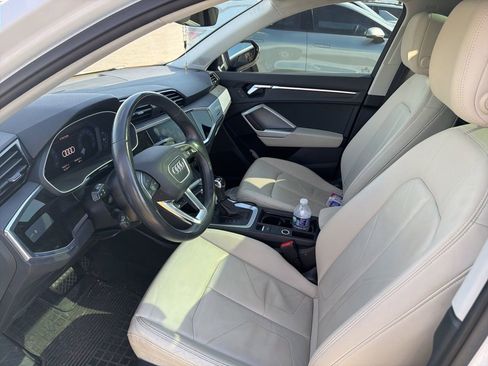 Used 2021 Audi Q3 2.0T Premium w/ Convenience Package image 9