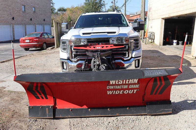 Used 2020 GMC Sierra 3500 SLT w/ SLT Premium Plus Package AWD/4WD image 2