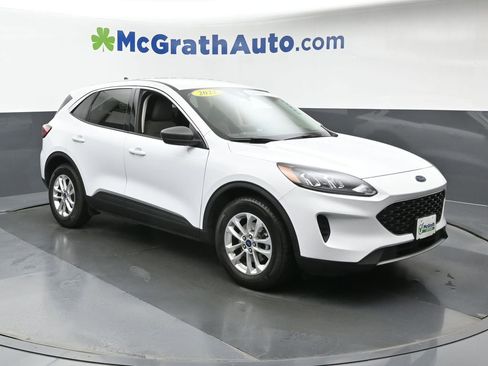 Used 2022 Ford Escape SE w/ Convenience Package image 2