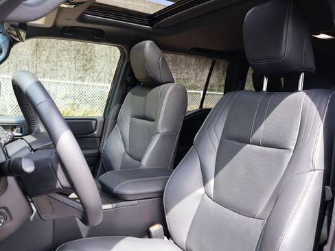 Used 2024 Toyota Land Cruiser image 13