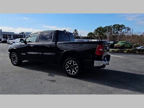 Used 2025 RAM 1500 Laramie image 32