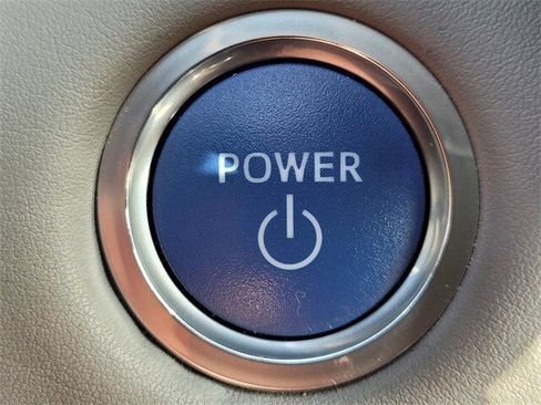 Used 2021 Toyota Highlander Limited image 23