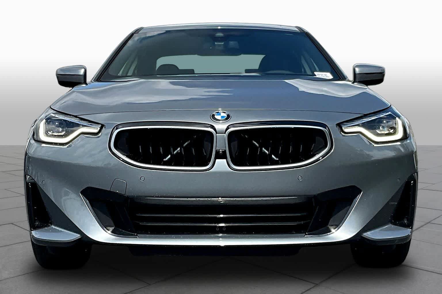 New 2025 BMW 230i Coupe w/ Premium Package RWD image 3