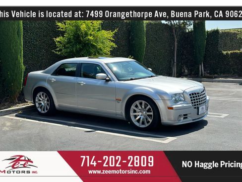 Used 2005 Chrysler 300 SRT8 w/ SRT Option Group II image 4