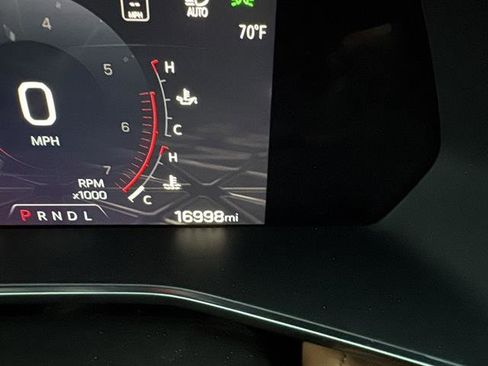 Used 2023 GMC Canyon AT4 image 18