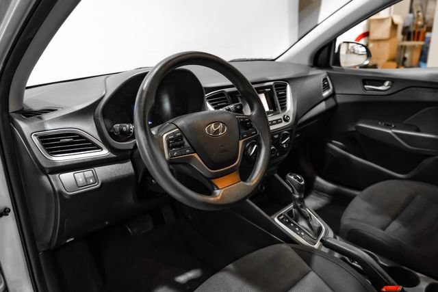 Used 2019 Hyundai Accent SE FWD image 3