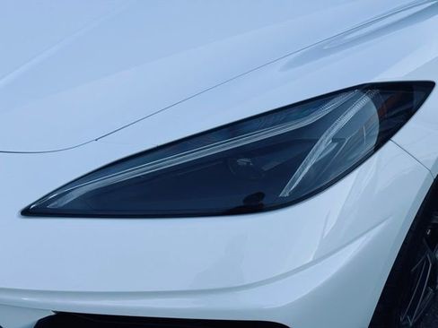 Used 2025 Chevrolet Corvette Stingray Premium Cpe w/ Z51 Performance Package image 2