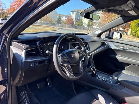 Certified 2025 Cadillac XT5 Sportv image 15