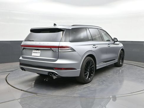 Used 2024 Lincoln Aviator Reserve w/ Equipment Group 201A RWD image 11
