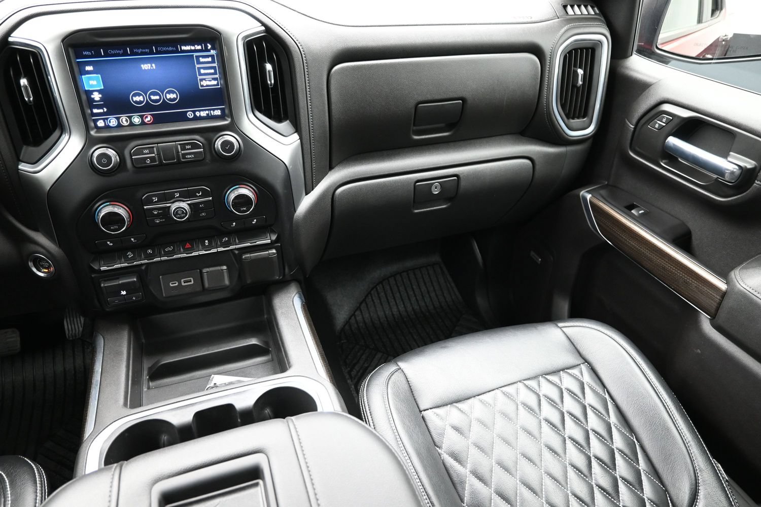 Used 2020 Chevrolet Silverado 1500 LT Trail Boss AWD/4WD image 36