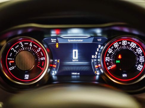 Used 2023 Dodge Challenger SXT image 20