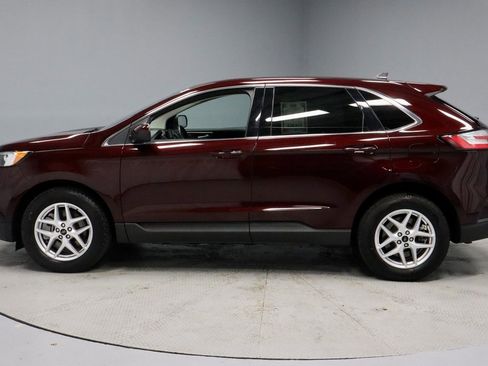 Certified 2024 Ford Edge SEL w/ Convenience Package image 9