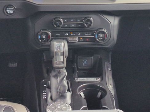 New 2025 Ford Bronco Outer Banks image 19