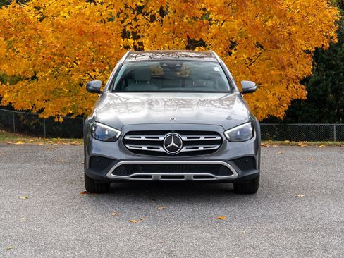 Used 2023 Mercedes-Benz E 450 4MATIC All-Terrain Wagon image 4
