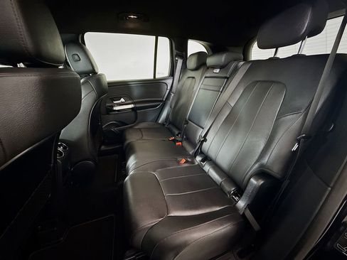 Used 2025 Mercedes-Benz GLB 250 image 20