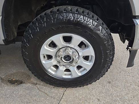 Used 2024 Ford F350 XLT w/ 360-Degree Camera Package image 33