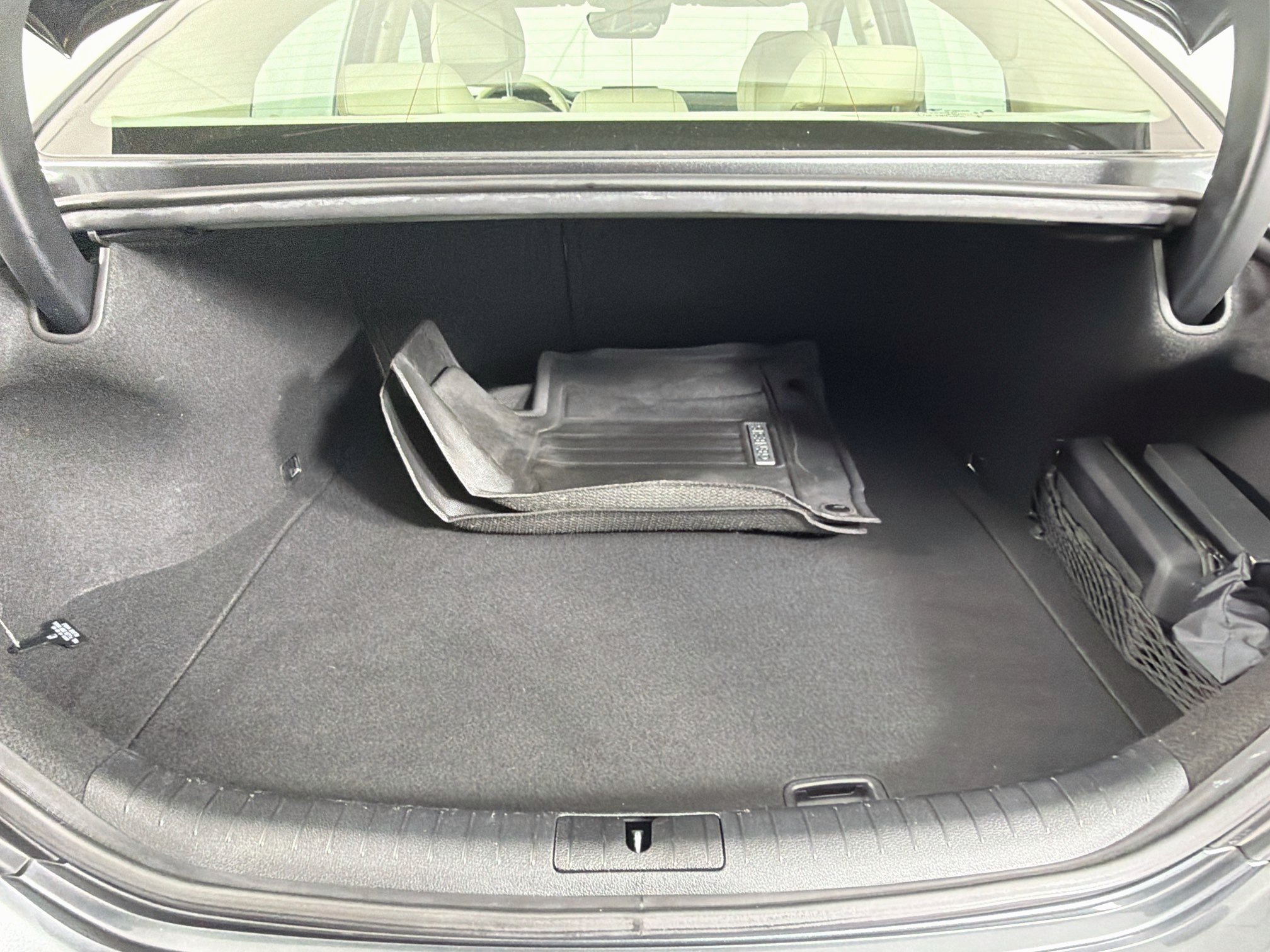 Used 2019 Genesis G70 3.3T Design RWD image 30