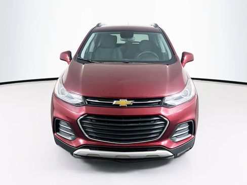 Used 2017 Chevrolet Trax LT image 2