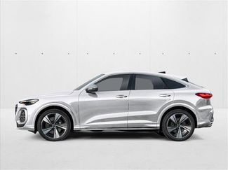 New 2025 Audi SQ5 Prestige video 2