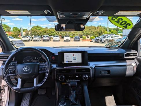 Used 2025 Toyota 4Runner TRD Off-Road AWD/4WD image 11