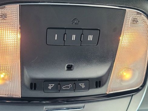 Used 2023 Dodge Durango GT image 15