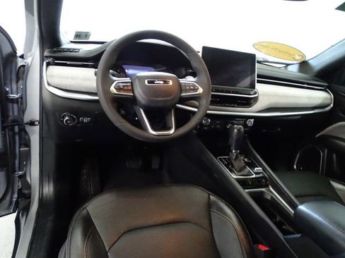 Certified 2023 Jeep Compass Latitude w/ Sun and Sound Group image 5