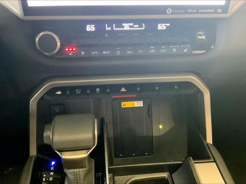 Used 2024 Toyota Sequoia Limited image 34