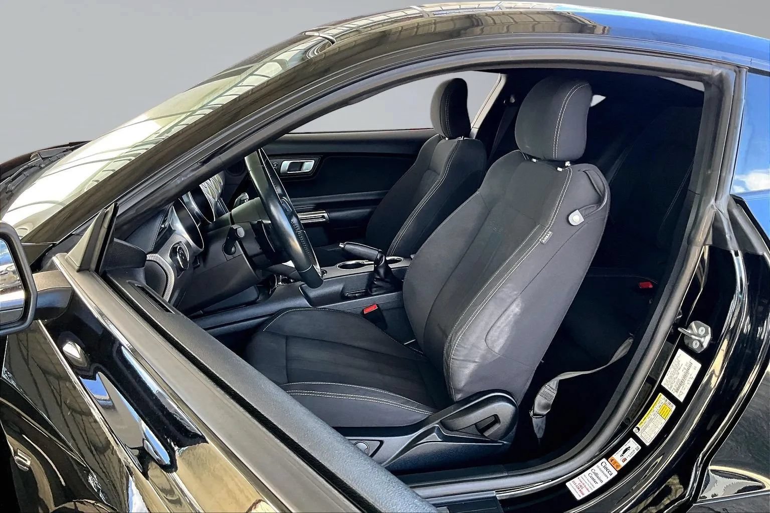 Used 2020 Ford Mustang GT w/ Equipment Group 301A RWD image 18