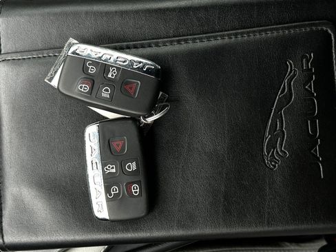 Used 2016 Jaguar F-TYPE Convertible image 54