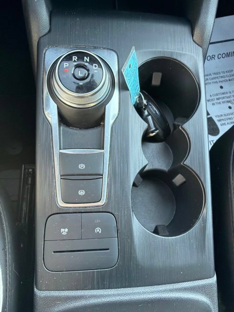 Used 2025 Ford Escape ST-Line FWD image 13