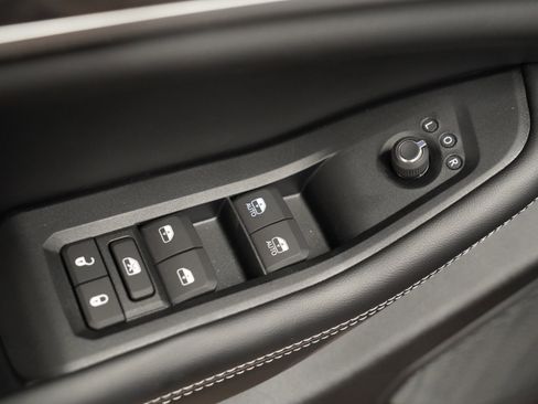 New 2026 Jeep Grand Cherokee L 4WD image 19